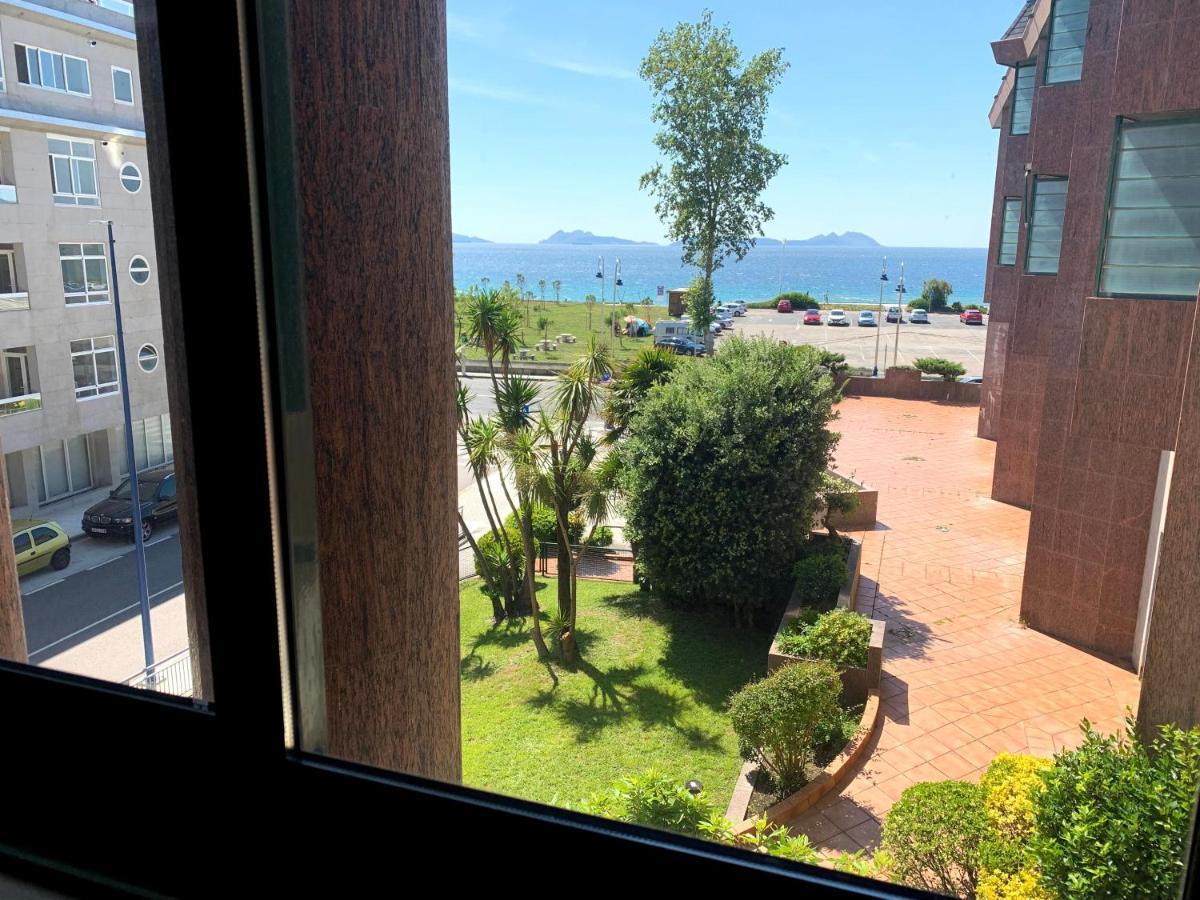 Apartamentos En Playa De Samil Primera Linea De Playa Pe Na Areia Vigo Exteriér fotografie
